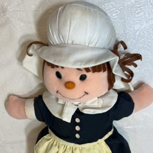 VTG 1996 Thanksgiving Pilgrim Girl Plush Doll 17" - Picture 2 of 11